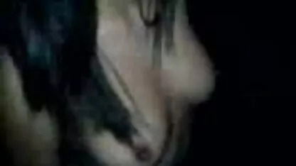 Handjob von der süßen Amateurfrau in heißem kurze porno videos Amateurporno 4