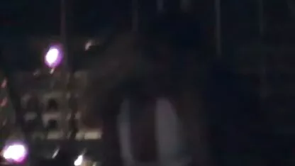 Vanda Lust lange pornovideos benutzt ihre Füße und ihren Mund