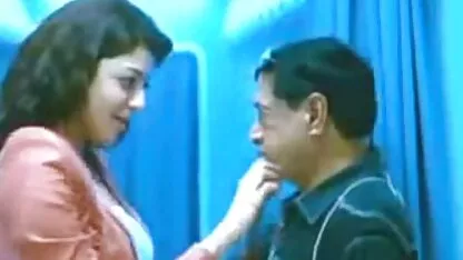 Heiße junge Rothaarige genießt einen schönen gina wild pornovideos Fick