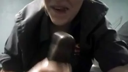 Die asiatische BBW Tyung Lee hüpft an einem Schwanz und saugt an kostelose pornovideos einem anderen