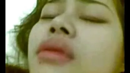 Teenage Sasha wird doppelt eingedrungen pornovideos dreier