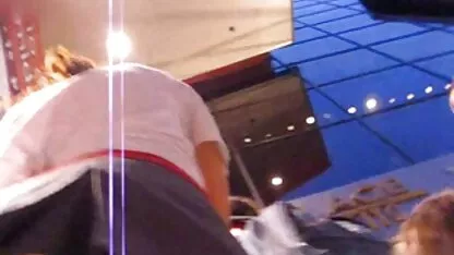 Heiße Teen Naomi freie deutsche pornovideos wird gefickt