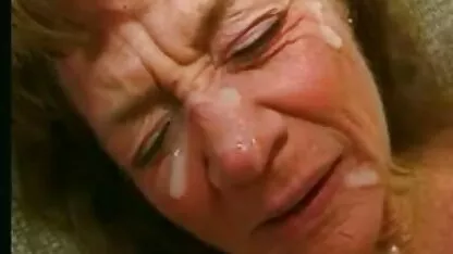 Süßes Teen macht hamster pornovideos anal